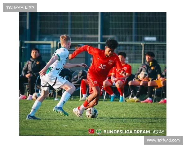 感受德国足球氛围 U16国少队现场观摩门兴U23队精彩对决 感受德国足球氛围 U16国少队现场观摩门兴U23队精彩对决